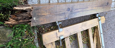 FailedFencePost.jpg