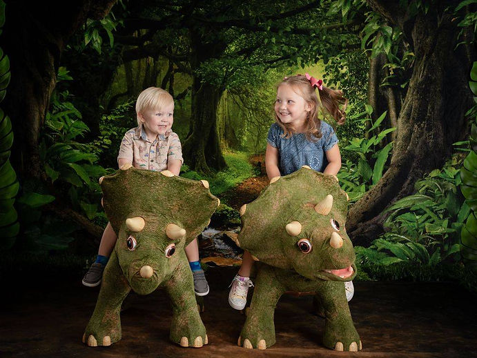 Dinosaur Photohoot Jacksonville, Nc