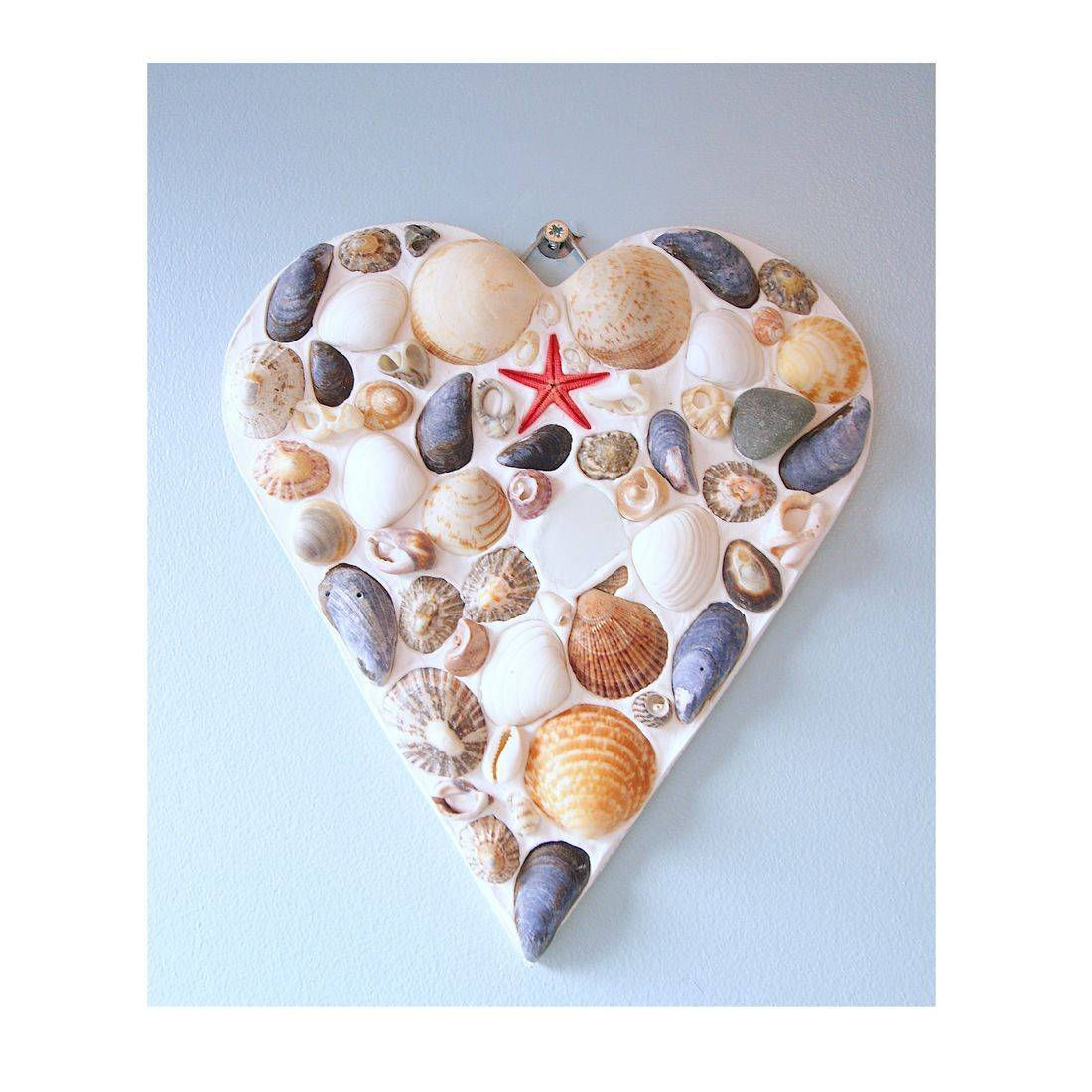 22 - Heart Shell Mosaic Approx 9 inches tall £6.99 plus £3.50 p&p