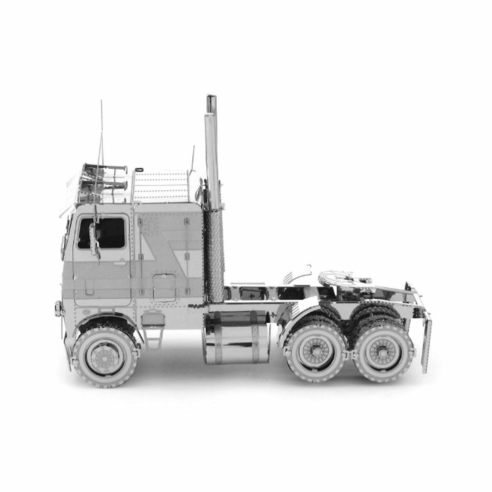 Miniatura: Kit de bricolaje de modelo de camión Freightliner COE de Metal Earth, camión tractor, corte láser 3D