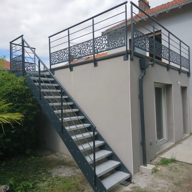 escalier-metal-exterieur