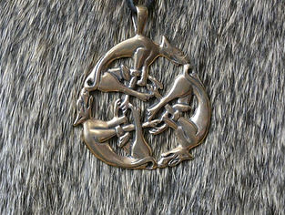 Wolf, Circle of Wolves, Fenrir, Celts, Norse, Viking, Iron Age, Dark Ages, Shield Ravens 