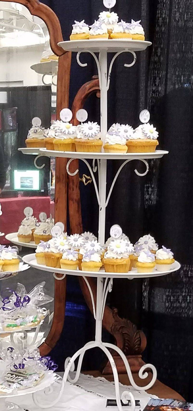 3 Tier White Cupcake Stand