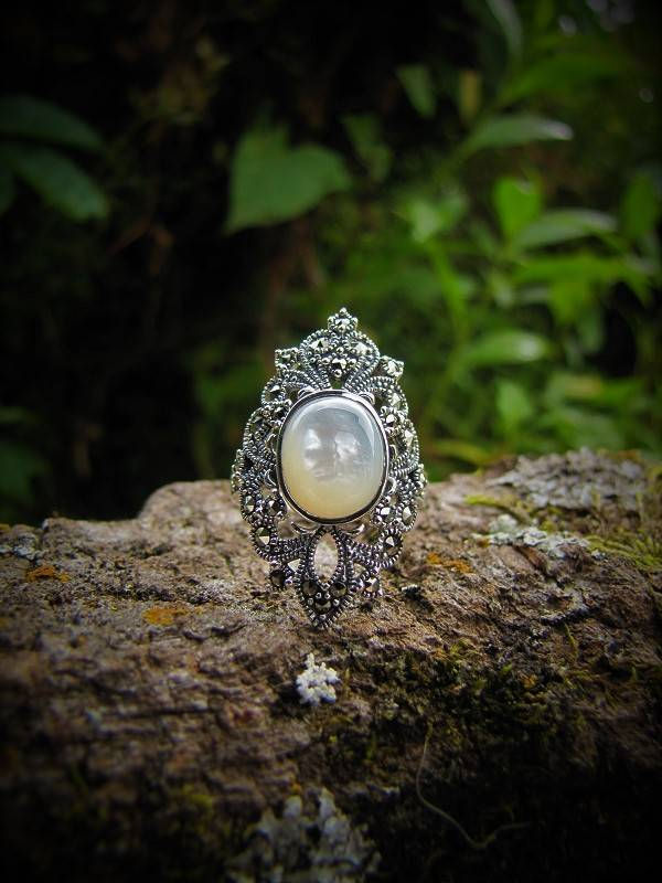 Thumbnail: Gorgeous Caladrix Caladrius and Phoenix Hybrid MOP Ring