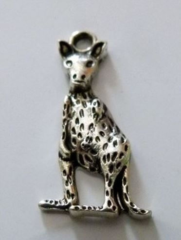SILVER KANGAROO (PACKET OF 5) CH #500