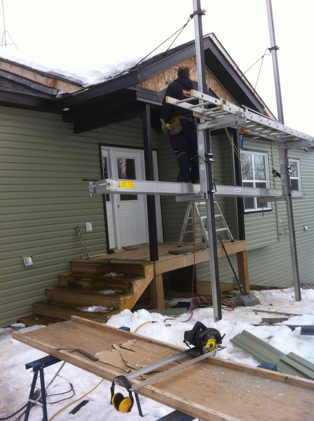 Asphalt shingle re-roofing project by Lanco Roofing Parkland County