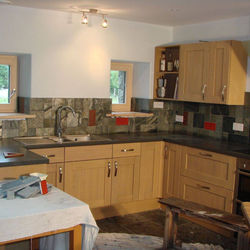 Tiler, bathroom fitter, decorator, plumber, joiner, bathroom fitter, walk in shower instalations,