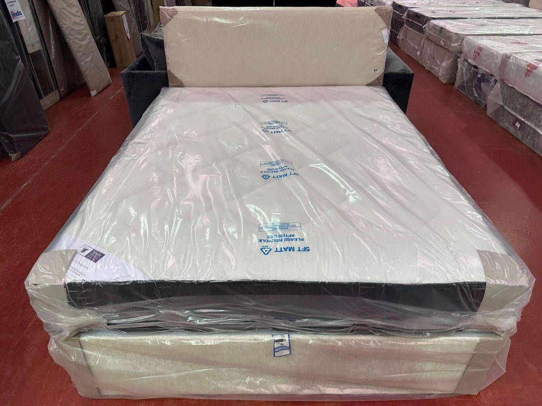 KING TS SUPER ORTHOPAEDIC MATTRESS WITH CREAM CHENILLE DIVAN BASE AND HB