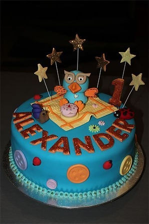 Hoot the Owl Cake