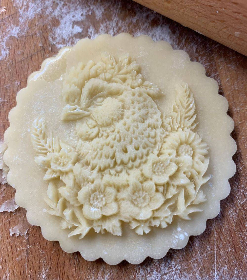 Floral Hen 3.5" round