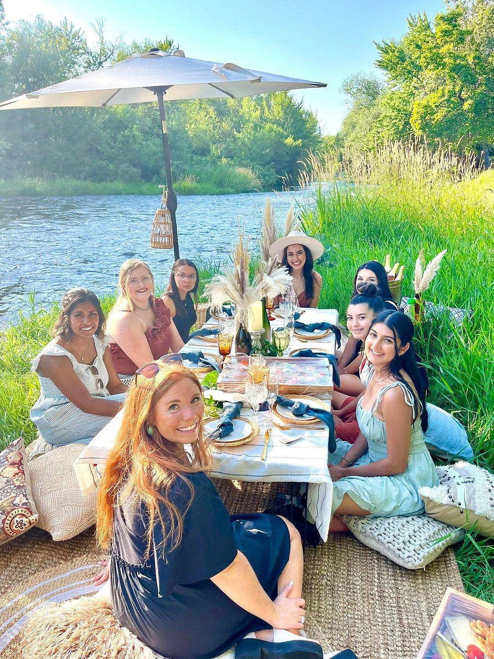 Bachelorette picnic in Idaho