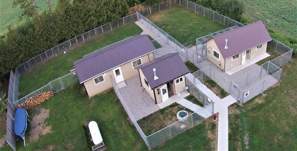 Hometown Kennels & Grooming, Princeton, ON