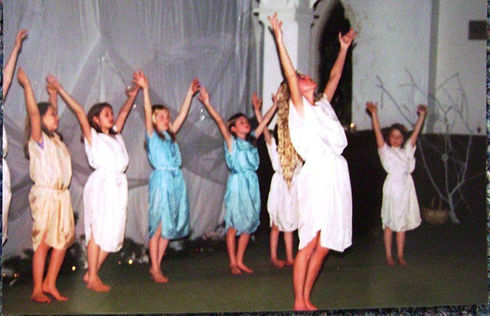 Teacher Dancer Director Rebecca Bachar Carey Students Perform Isadora Duncan Tanagras