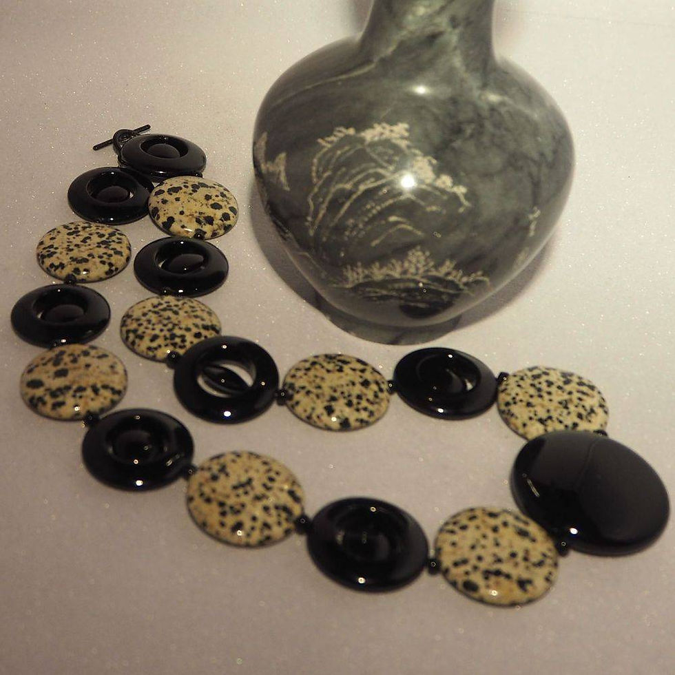 handmade statement unique fashion stylish beaded jet dalmation stone semi-precious chunky beautiful necklace