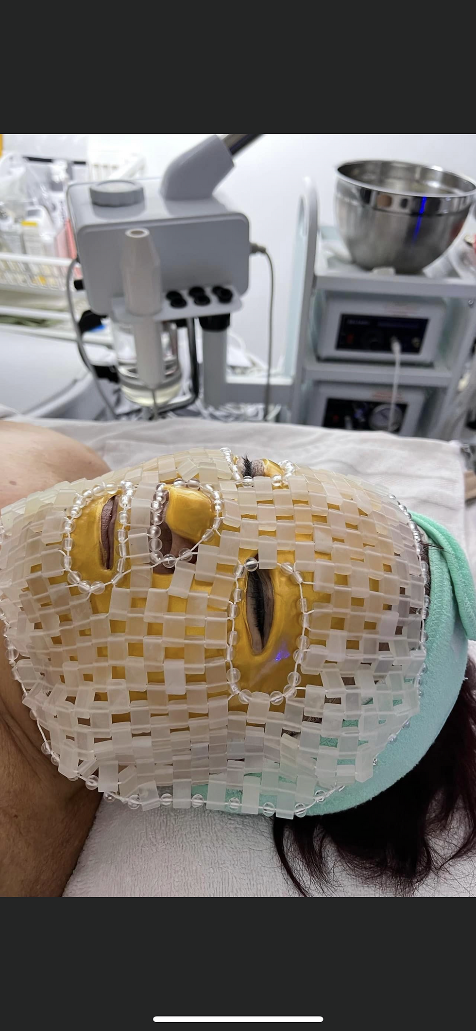 24K Gold Collagen Silicone Mask
