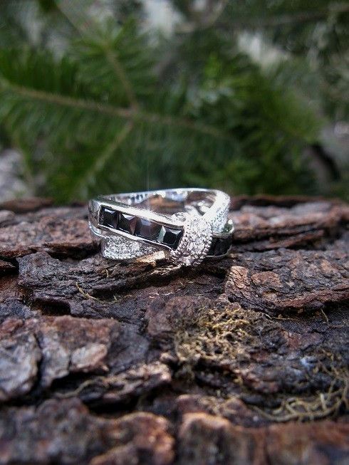 Thumbnail: Black & White Unicorn Duo from Avalon Forest Ring