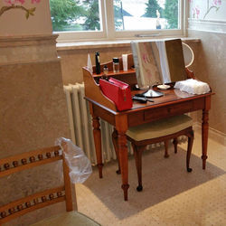 Tiler, bathroom fitter, decorator, plumber, joiner, bathroom fitter, walk in shower instalations,