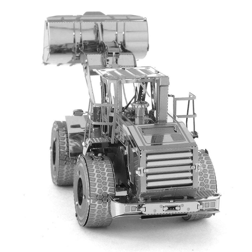 Thumbnail: Pacáiste Samhail Luchtaire Roth Caterpillar 3D Gearrtha Léasair Metal Earth CAT