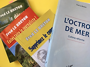 Quelques livres de l'auteur.