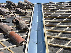 étanchéité zinguerie tuile écran sous-toiture tuile gouttiere