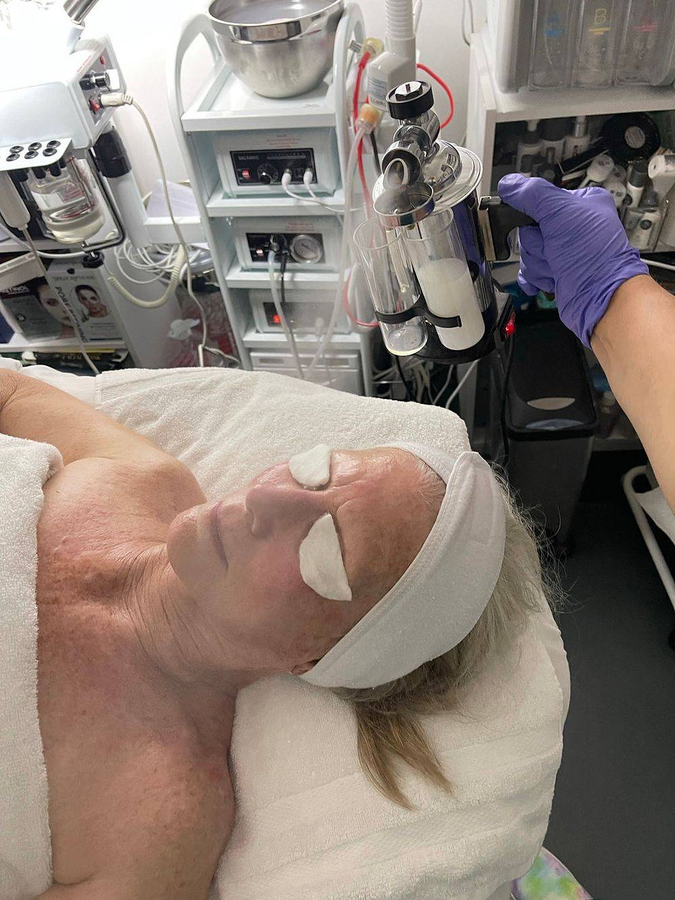 Aromatherapy Facial