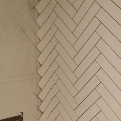 Tiler, bathroom fitter, decorator, plumber, joiner, bathroom fitter, walk in shower instalations,
