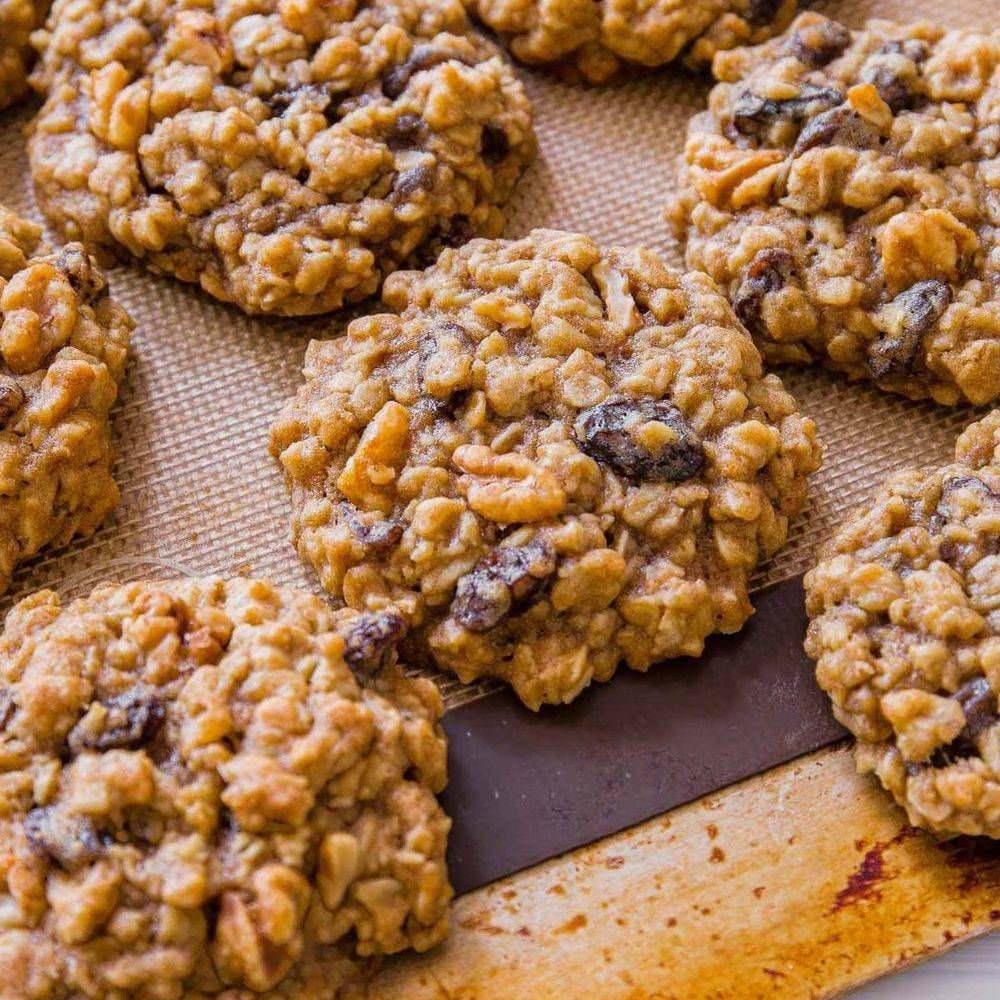 Oatmeal Raisin We offer two sizes 1/2 and 1 Dozen