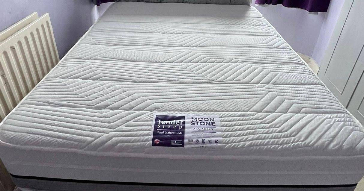 MOONSTONE 1000 POCKET - KING