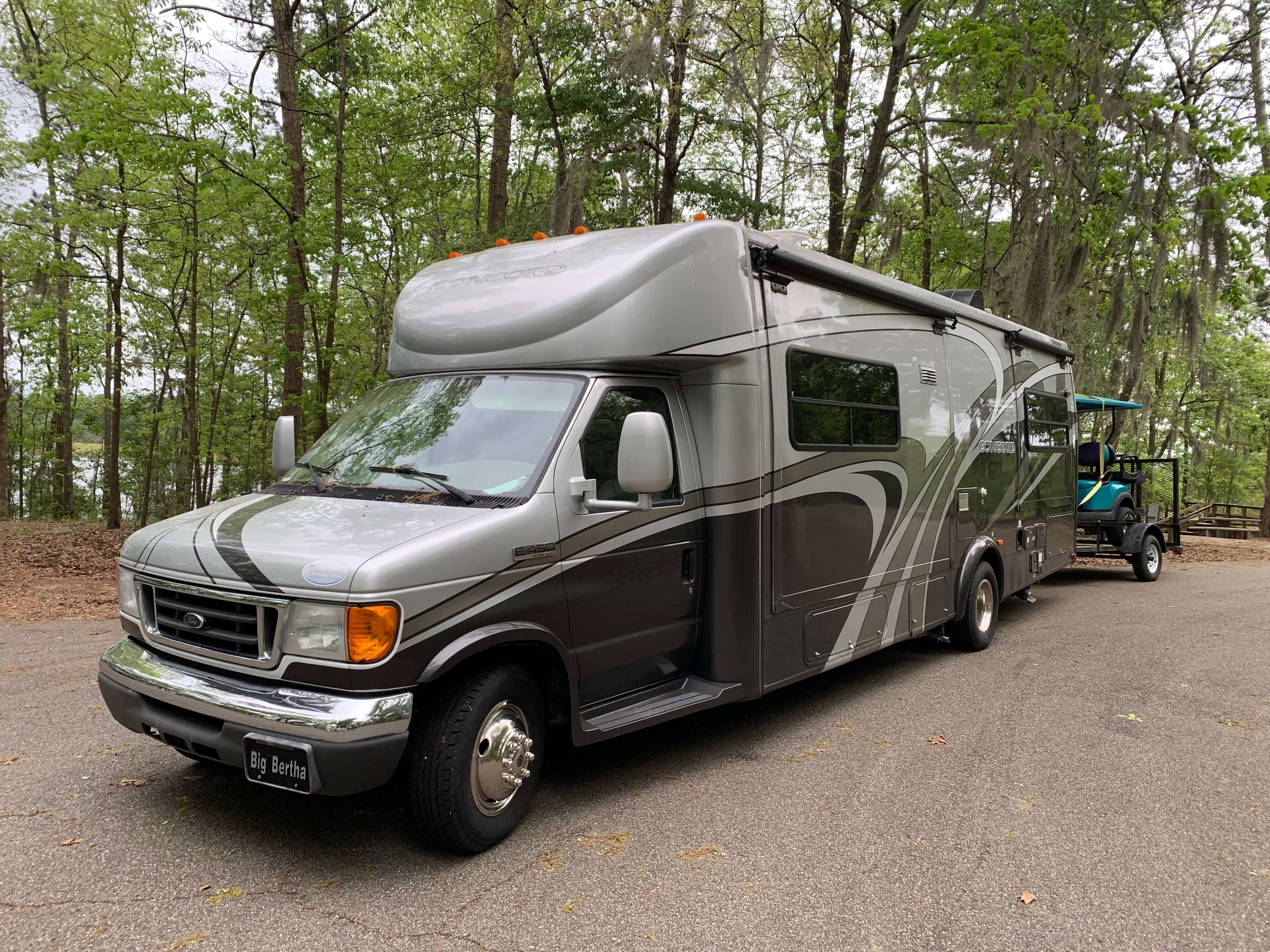 RV Rentals 2008 Coachmen Concord 300TS from Gulf Coast Campers