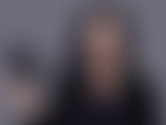 Introduction to Yasmin: Content Creator, Social Media Manager, and Studio Owner