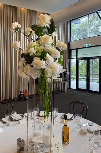 Gold-centre-pieces _edited.jpg