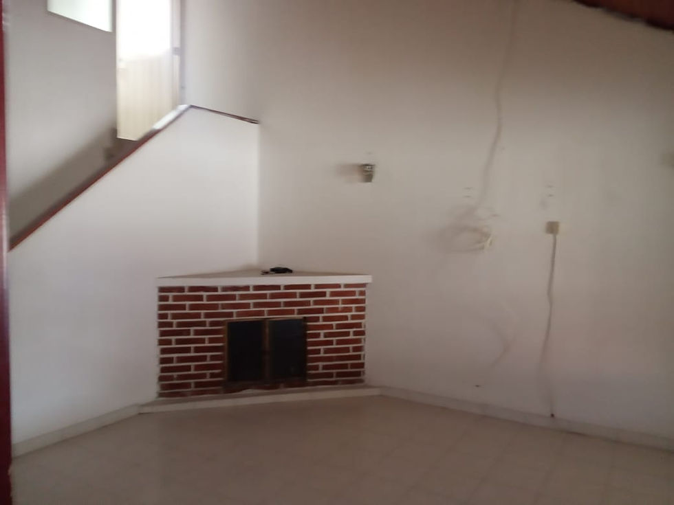 Miniatura: CASA  CON LOCAL COMERCIAL