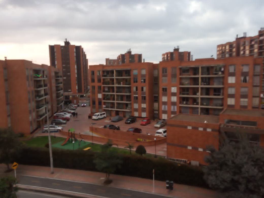 VENTA APTO PORTAL DE GRANADA III