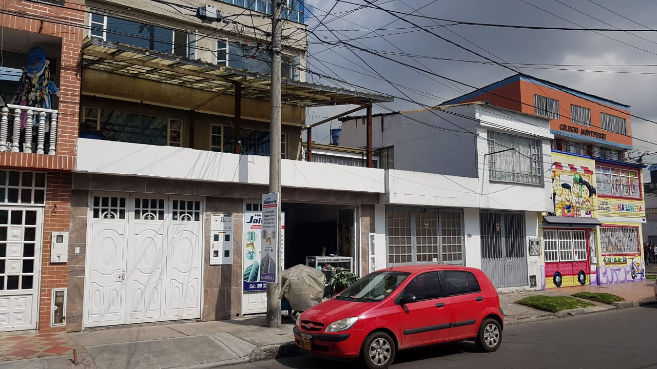 ARRIENDO APTO AMPLIO