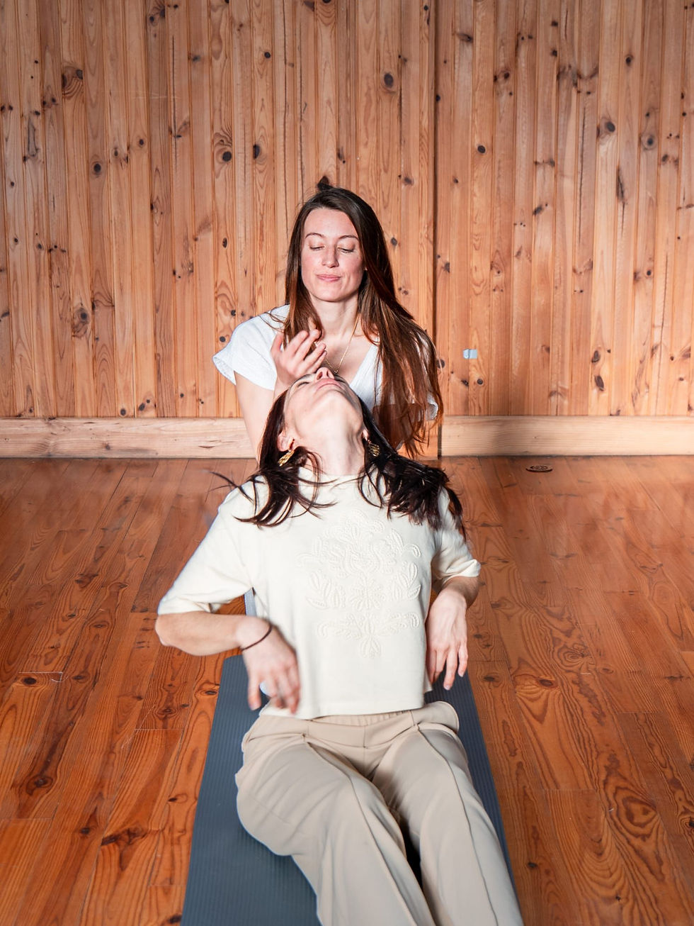 Claire Flow Your Life – Facilitatrice de Kundalini Activation et Sensual Yoga