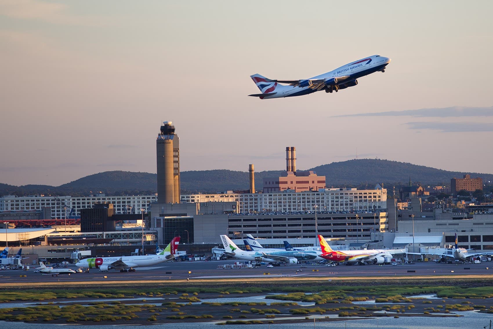 0719_logan-airport01.jpg