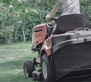 Lawn Mowing Tractor