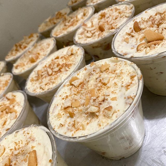 Gourmet Cupcakes Custom Cakes The Cupcake Shoppe