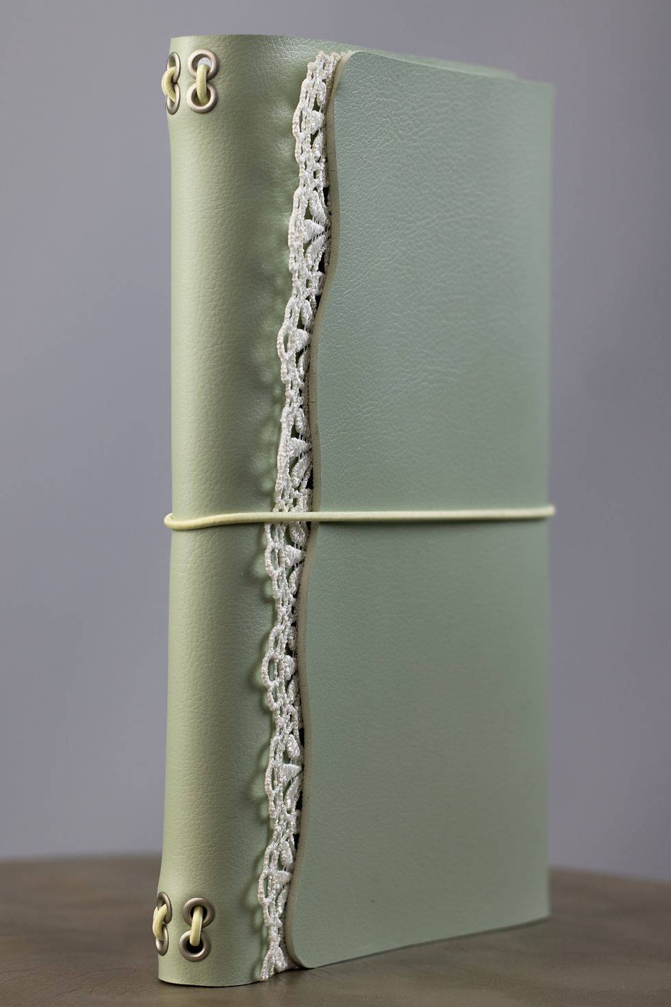 Miniatura: Capa em couro - Verde com renda bege