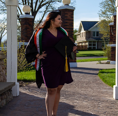 Sarah's Grad Pics V2-113.jpg