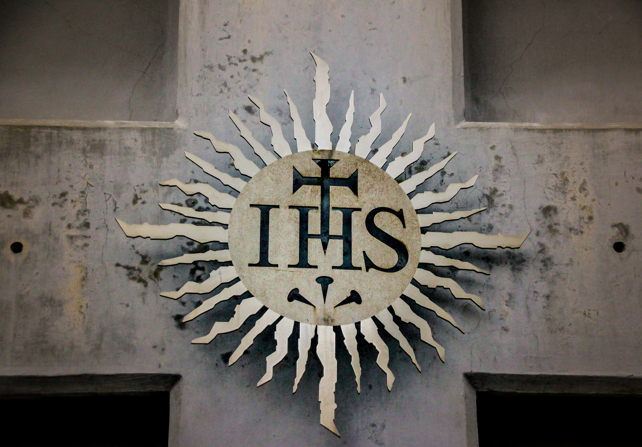 Monograma Jesuita IHS / Jesuit monogram IHS