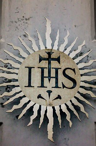 Monograma Jesuita IHS / Jesuit monogram IHS