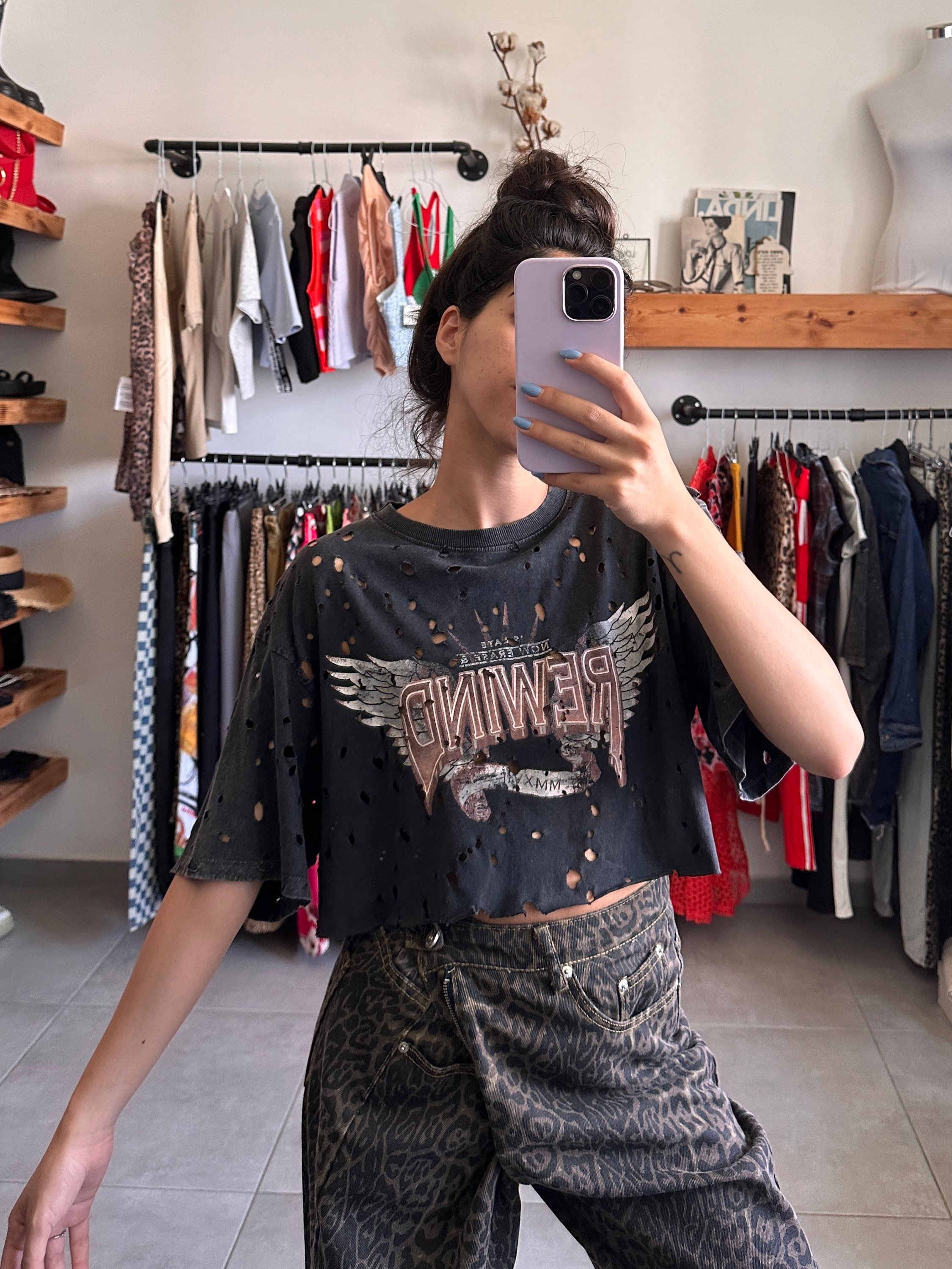 חולצת קרופ מחוררת