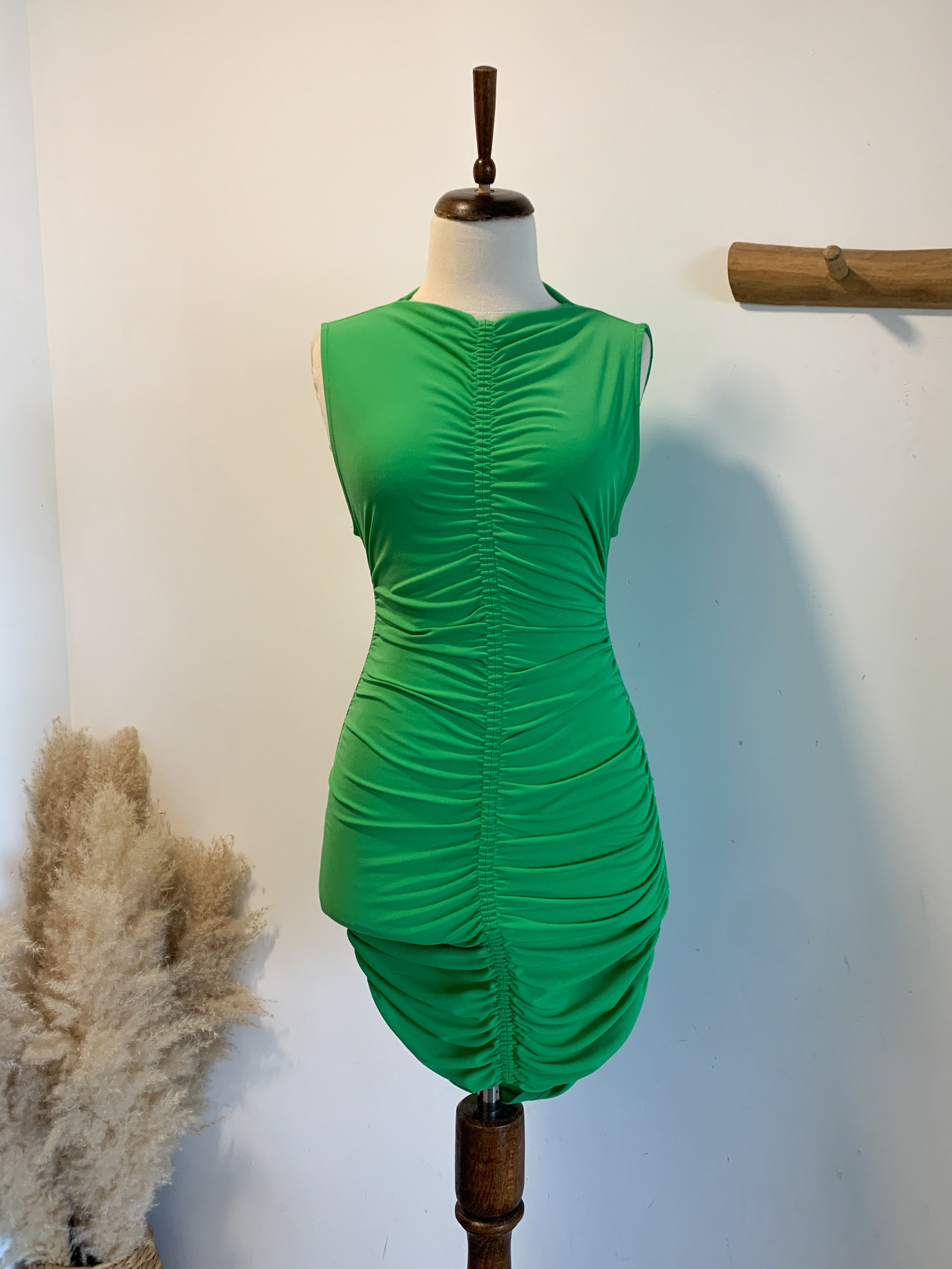 שמלת מיני כיווצים ירוקה זארה