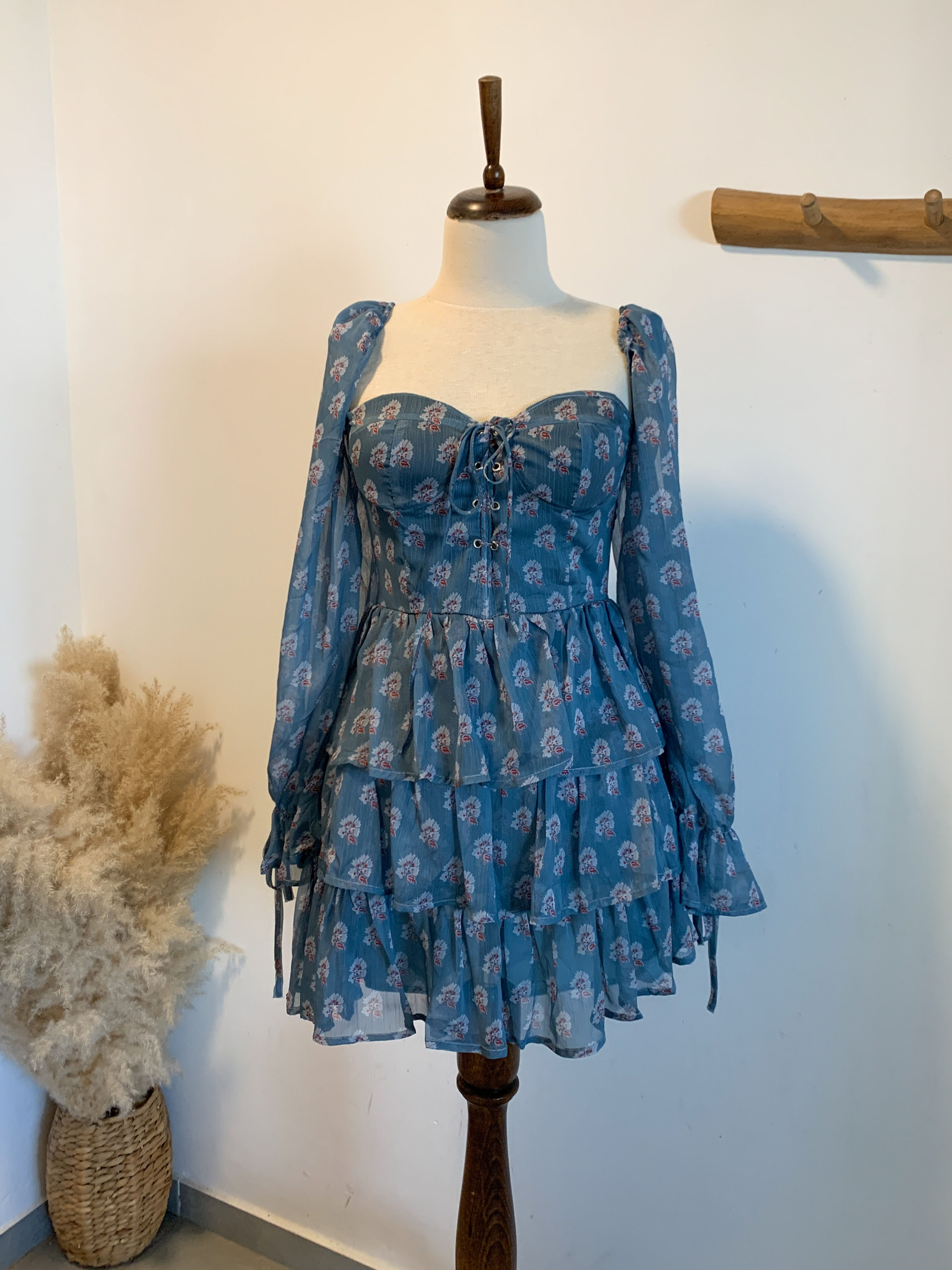 שמלת מיני פרחונית קומות מלמלה