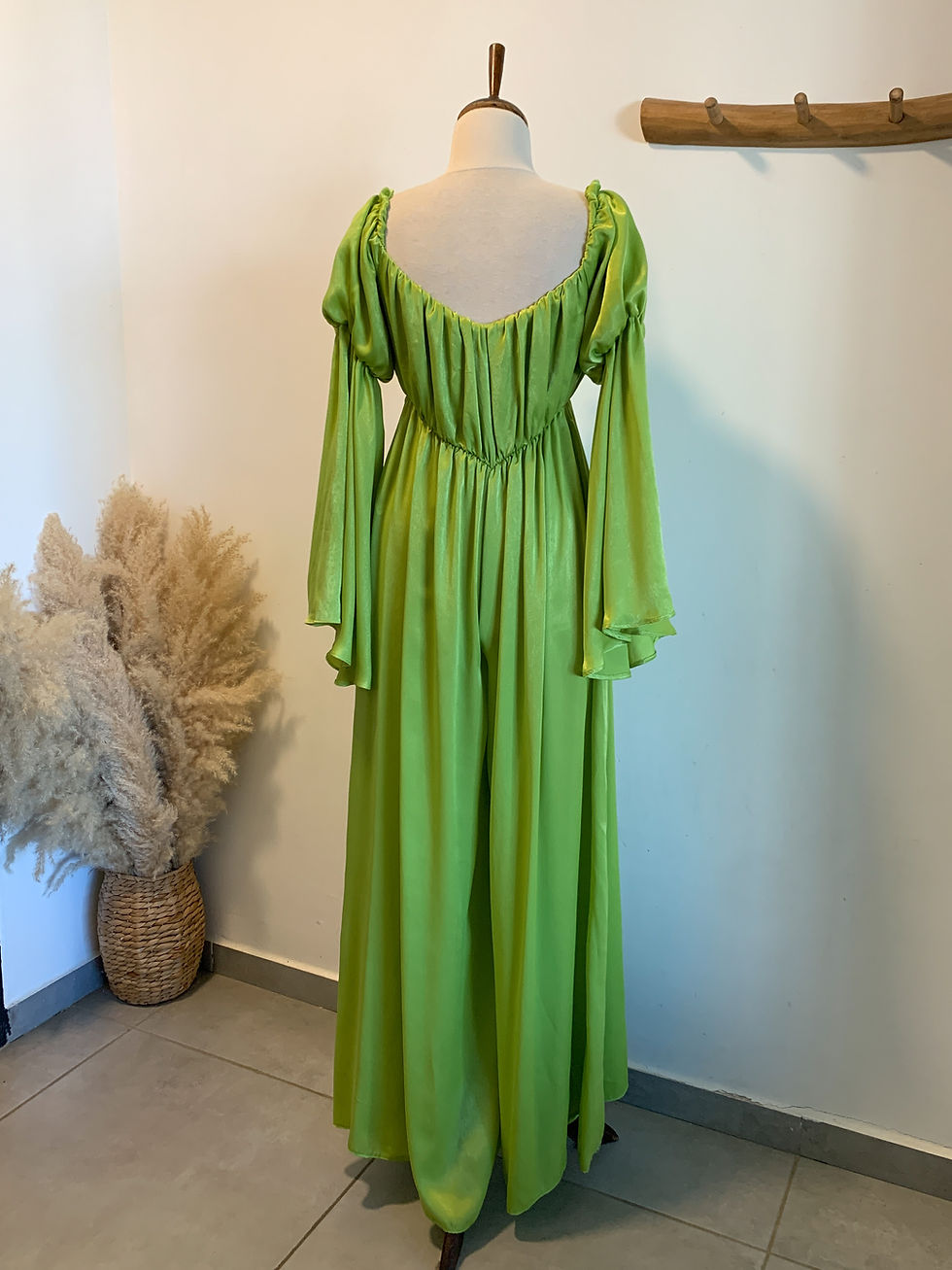 תמונה ממוזערת: אוברול ירוק מבריק אסוס