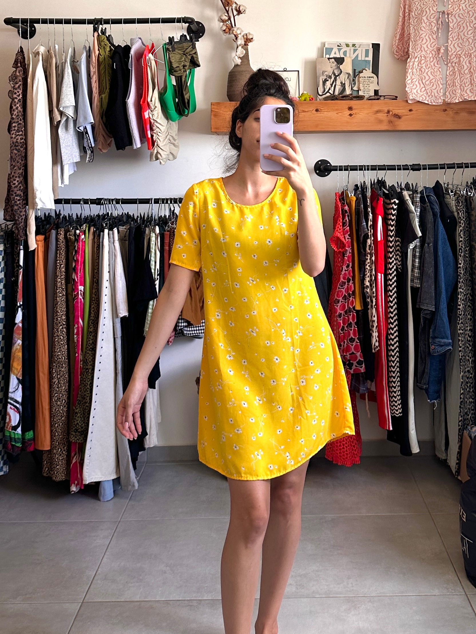 שמלה צהובה פרינט פרחים