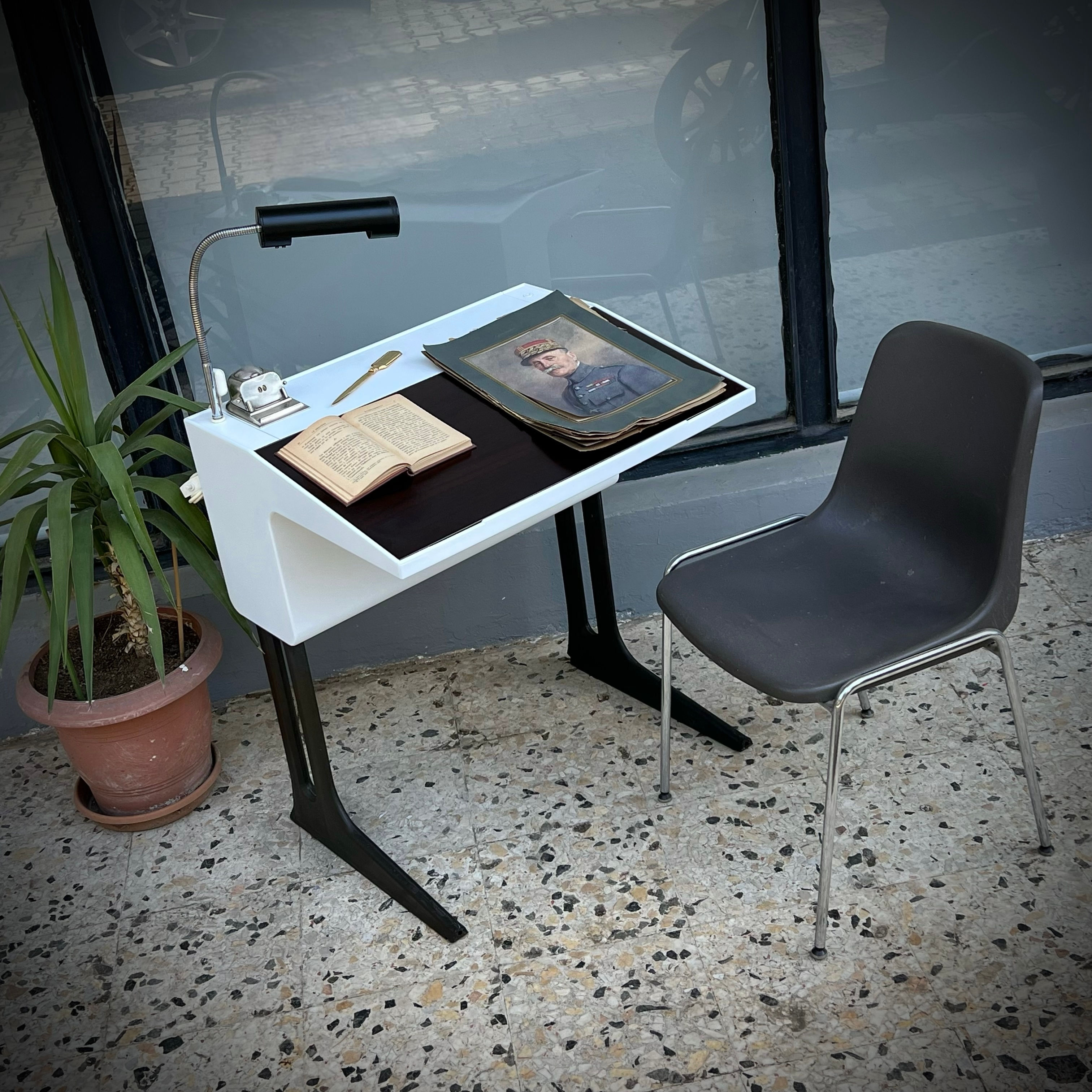 Flötotto Space Age Adjustable Desk 