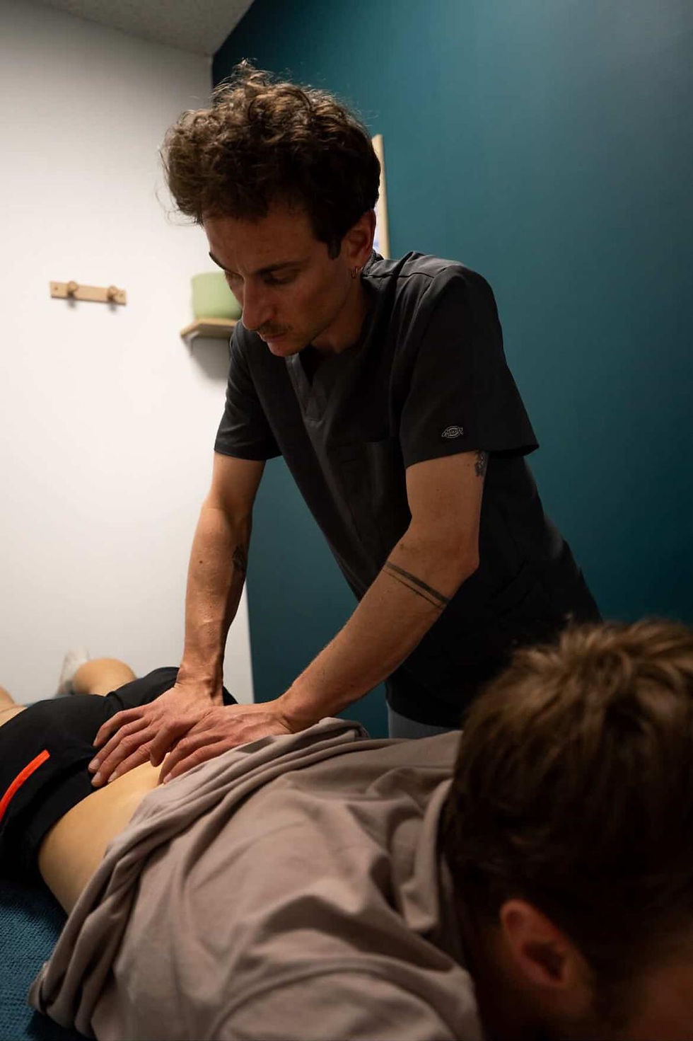 Le craquement en ostéopathie, un point sur les données actuelles.