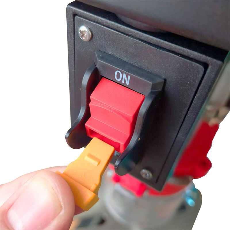 Miniatura: TALADRO DE BANCO BROQUERO 1/2"